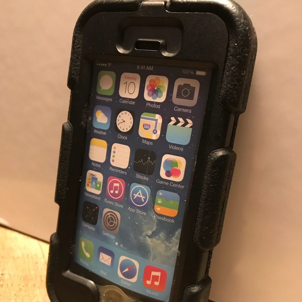 SURVIVOR ALL-TERRAIN iPhone 5’s + iPhone 5